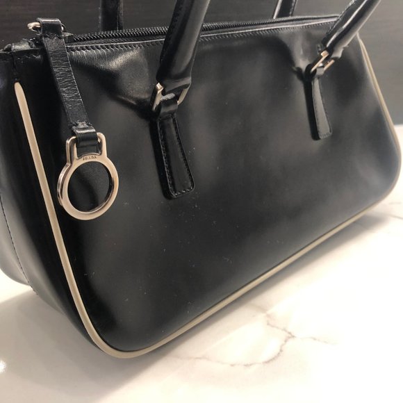 Prada Purse - Picture 1 of 7
